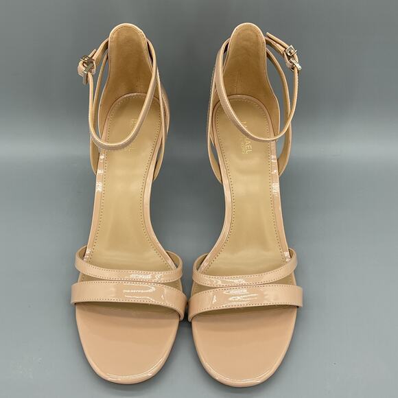 NEW Michael Kors Women’s Kimberly Faux Patent Leather Sandals Beige Size 10M - Picture 3 of 10